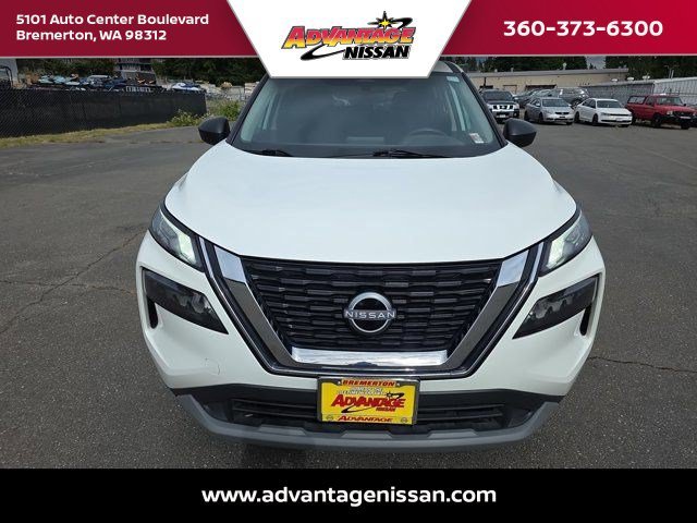 Used 2023 Glacier White Nissan S image 9