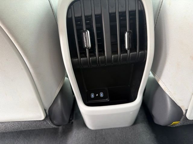 Used 2024 White Hyundai SEL image 22