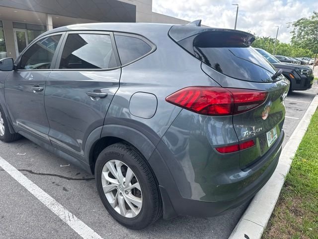 Used 2019 Gray Hyundai SE image 8