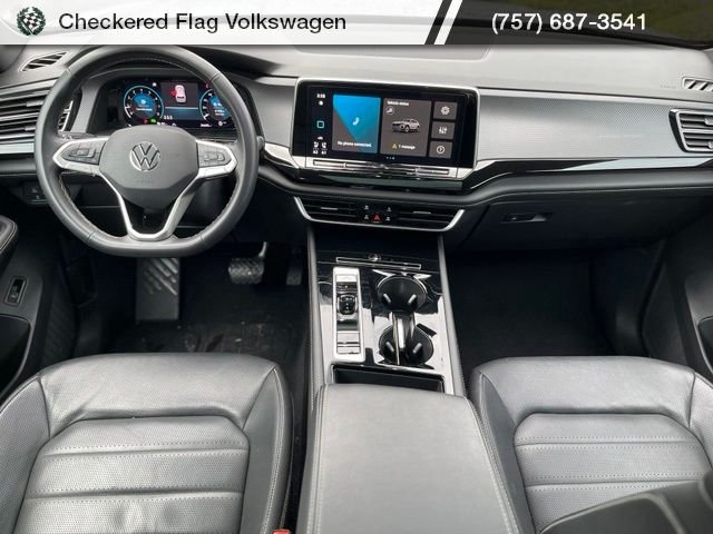 Used 2025 Pure Gray Volkswagen 2.0T SEL image 30