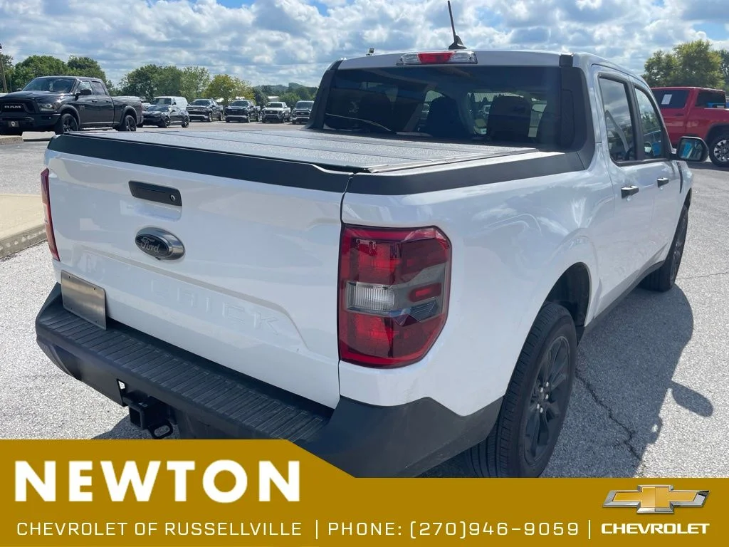 Used 2024 Oxford White Ford XLT image 14