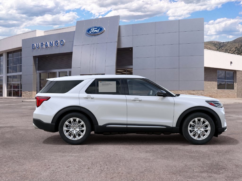 New 2027 Star White Metallic Tri-Coat Ford Platinum™ image 5