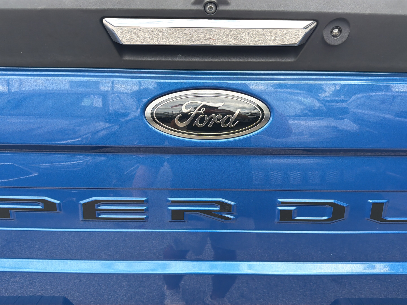 Used 2022 Blue Ford Lariat image 43