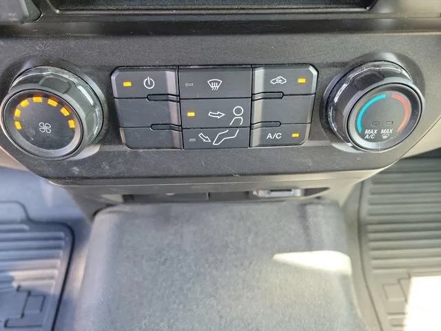 Used 2017 Oxford White Ford XL image 18