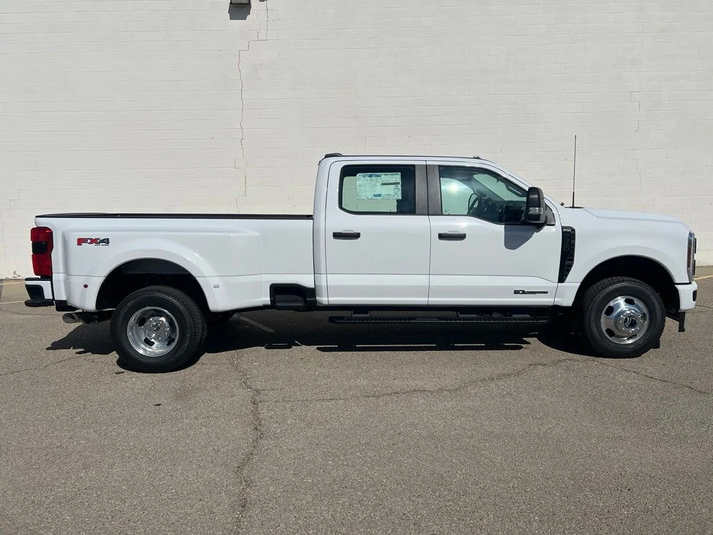 New 2026 Oxford White Ford F-350® XL image 8