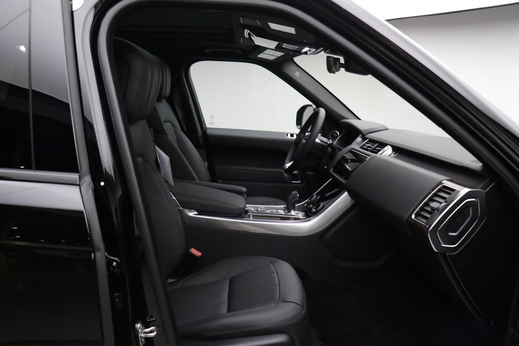 Used 2020  Land Rover HSE image 10