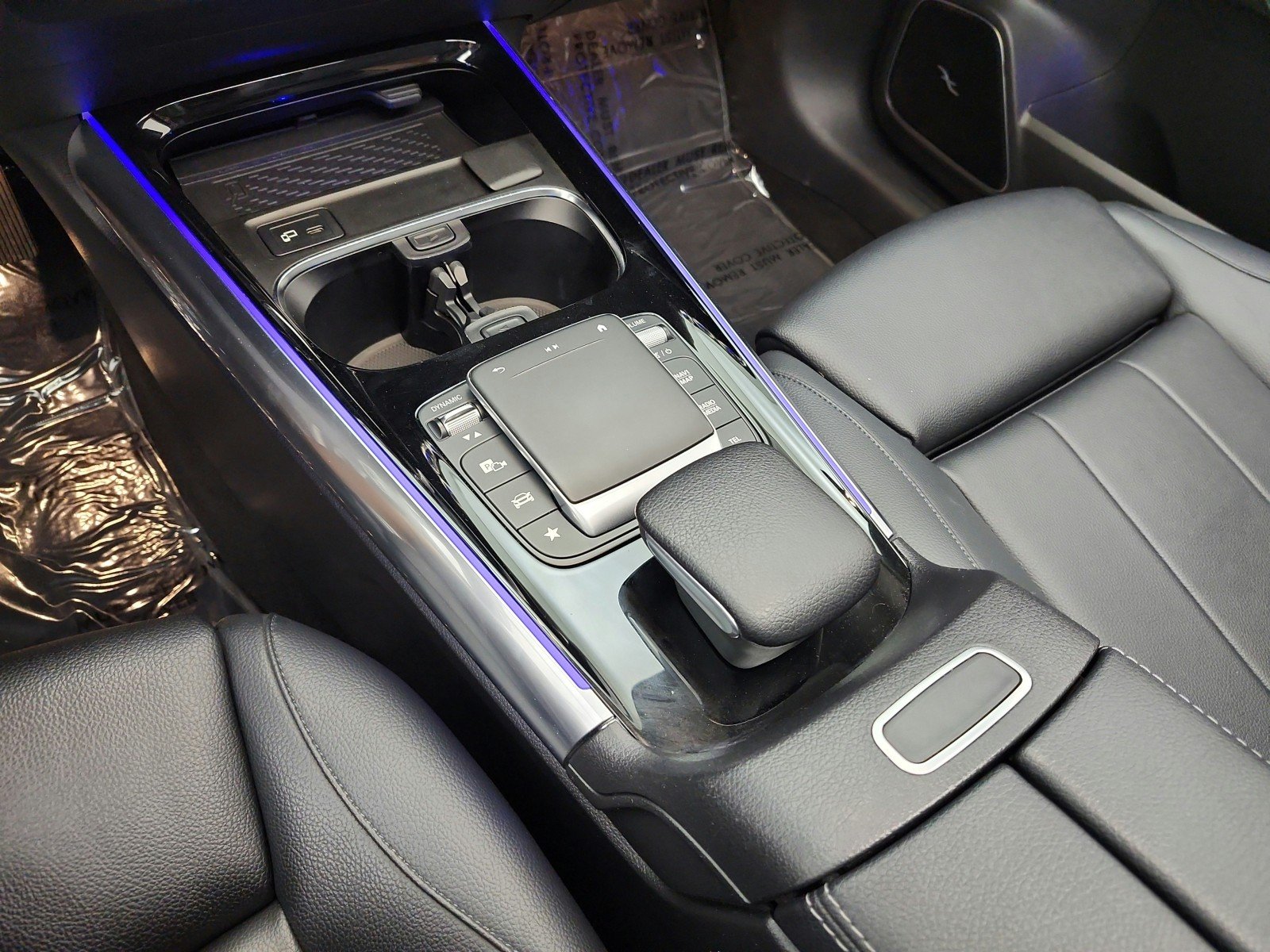 Used 2021 Digital White Metallic Mercedes-Benz GLA 250 4MATIC® SUV image 13