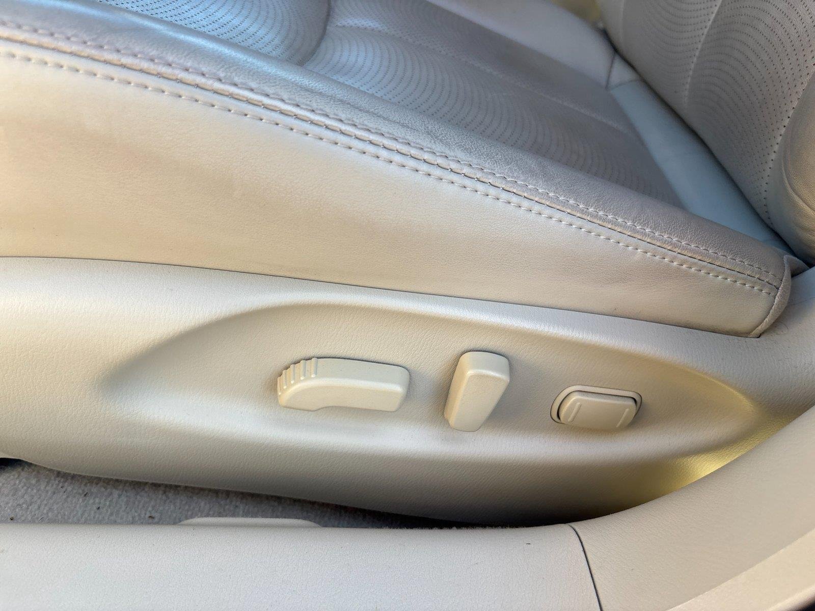Used 2019 Hermosa Blue INFINITI 3.7 LUXE image 13