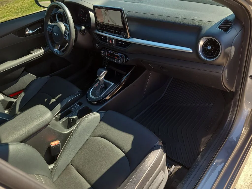 Used 2024 Gray Kia GT-Line image 10