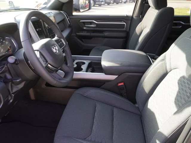 New 2026 Granite Crystal Metallic Clear-Coat Exterior Paint RAM Big Horn/Lone Star image 17