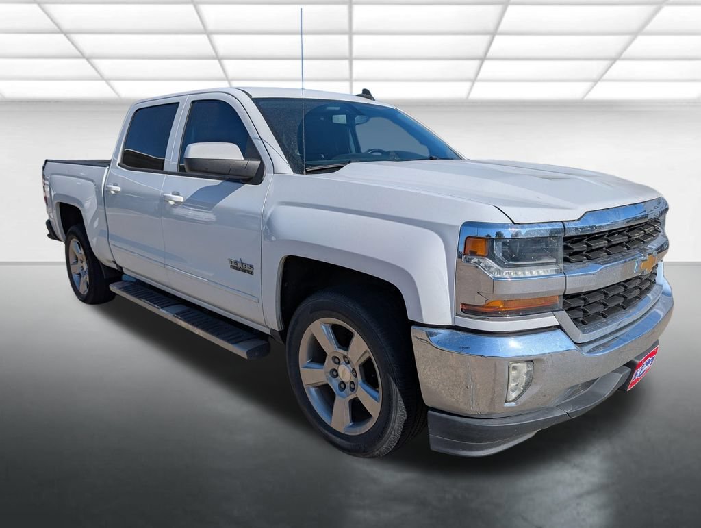 Certified Used 2018 SUMMIT WHITE Chevrolet LT image 1