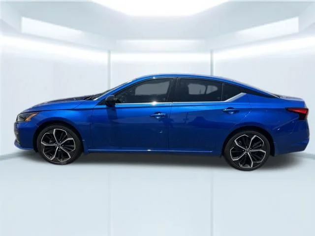 Used 2025 Blue Nissan 2.5 SR image 10