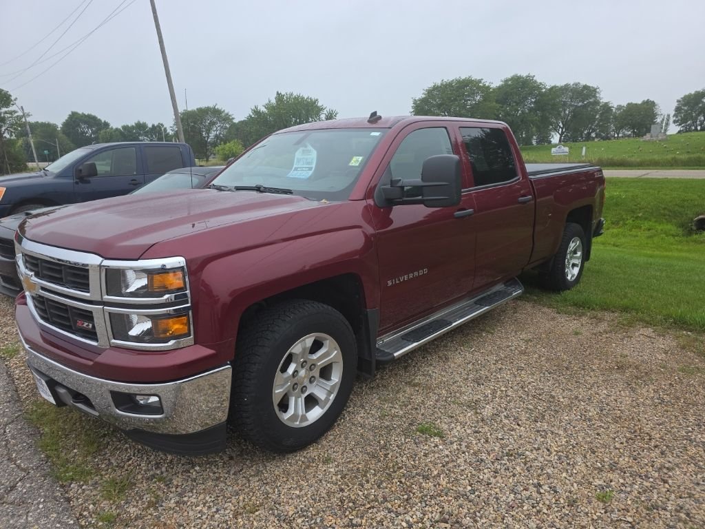 Used 2014 Red Chevrolet LT image 4