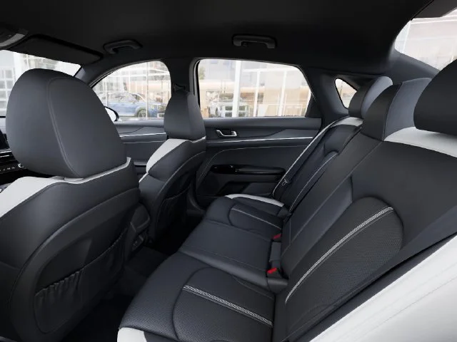 New 2027 Gray Kia GT-Line image 18