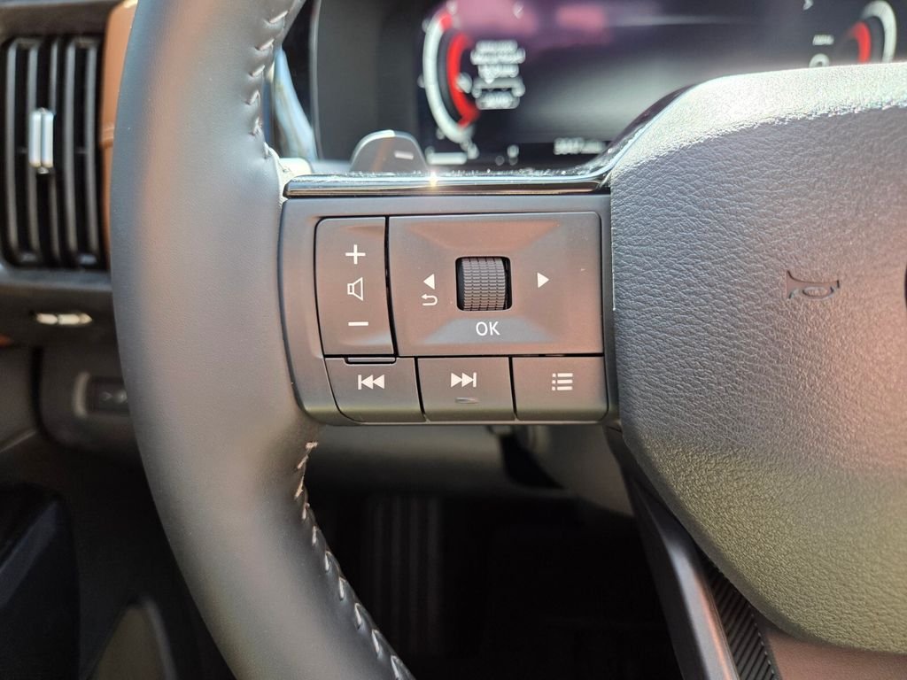 Used 2026 Gray Nissan Platinum image 32