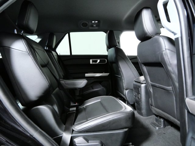 Used 2023 Black Ford XLT image 13