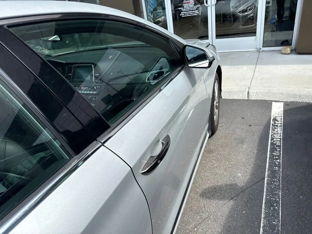 Used 2019 Silver Hyundai Sport image 11