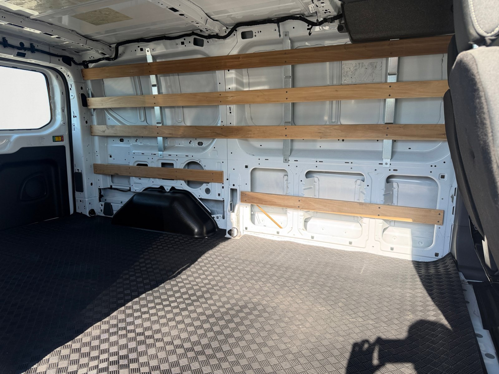 Certified Used 2025 Oxford White Ford  image 18