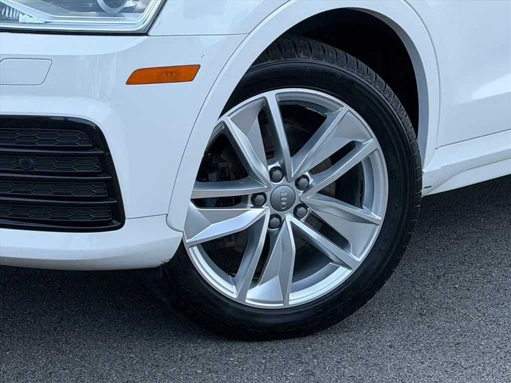 Used 2018  Audi 2.0T Premium image 25
