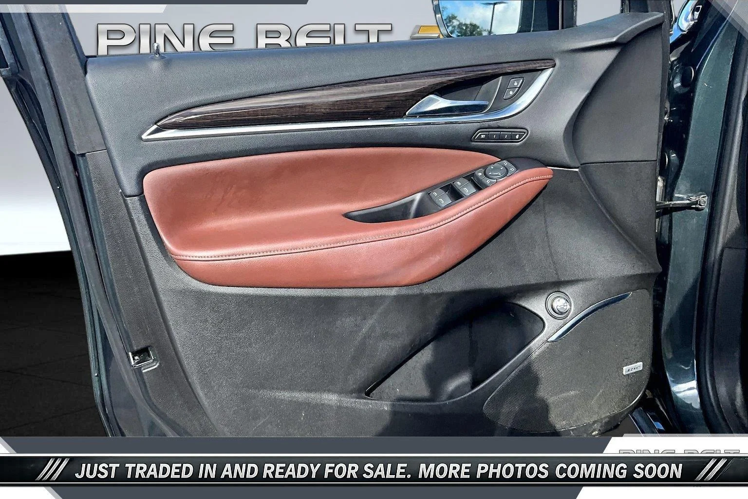 Used 2019 Includes Pitch Dark Night lower exterior accent color.) Buick Avenir image 17