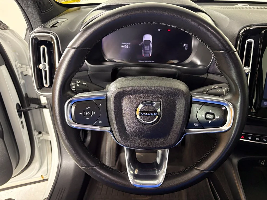 Used 2023 White Volvo Ultimate image 19