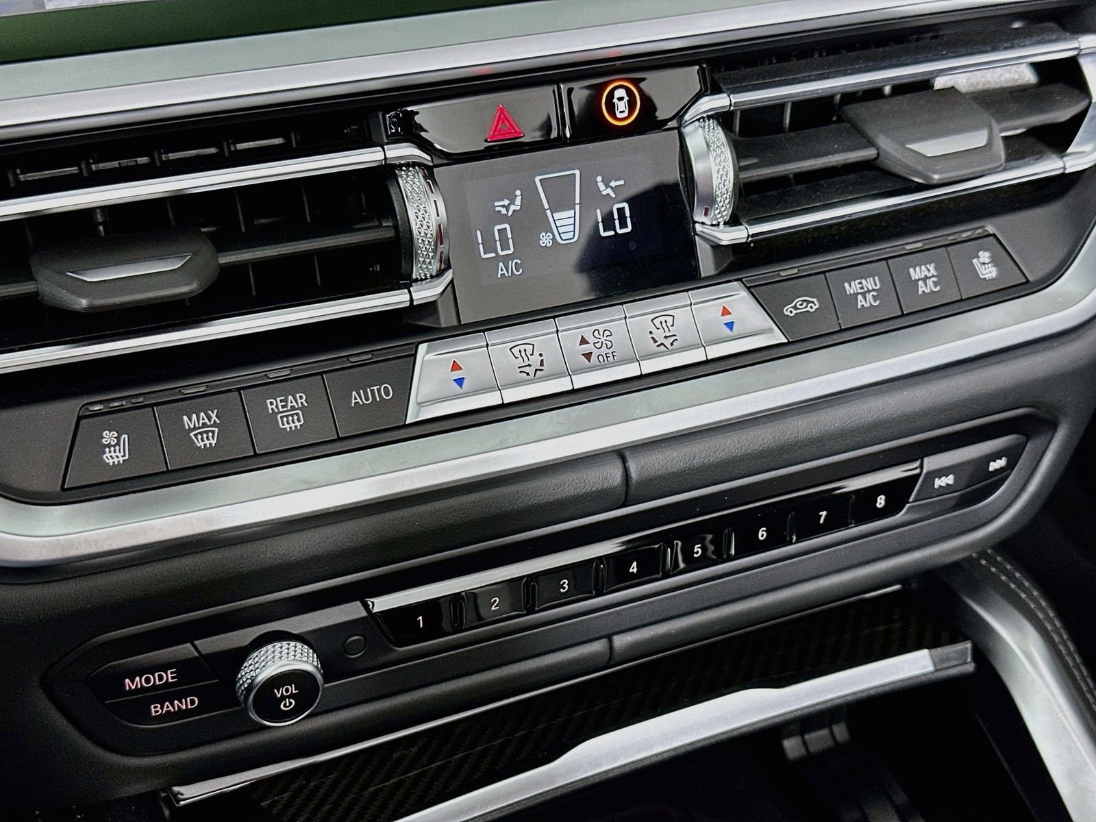 Used 2022 Isle of Man Green Metallic BMW Competition image 17