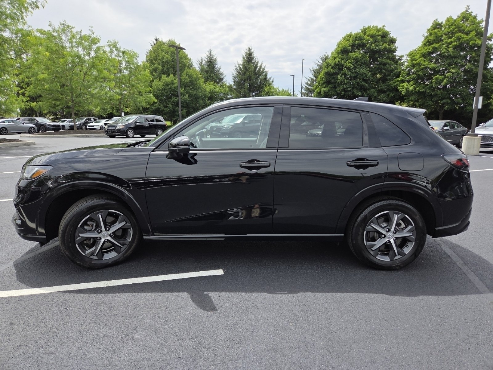 2025 Honda HR-V EX-L - Photo 17