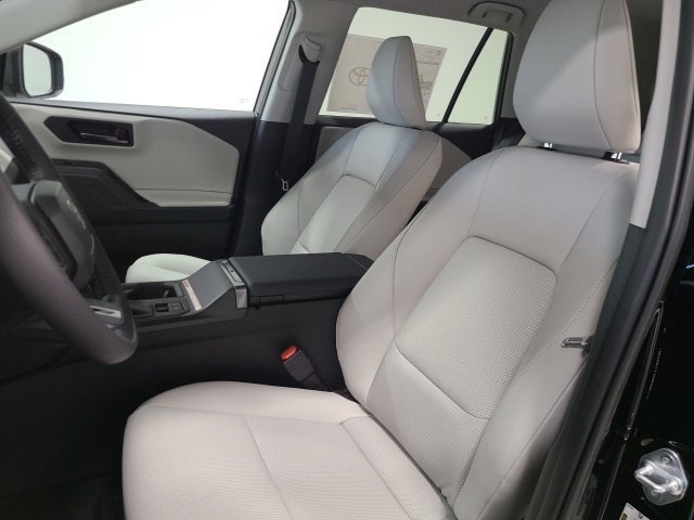 New 2026 Midnight Black Metallic Toyota XLE Premium image 17