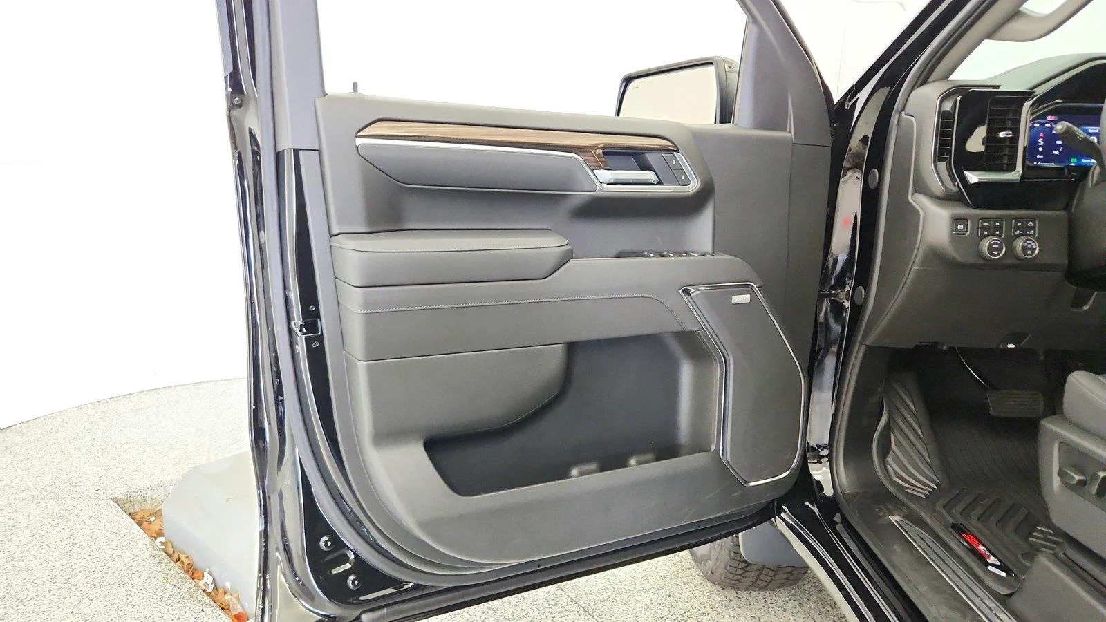2026 Chevrolet Silverado 1500 LT Trail Boss - Photo 28
