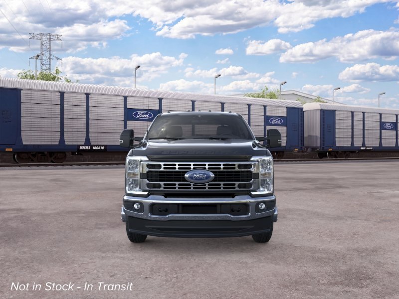New 2026 Agate Black Metallic Ford XLT image 7