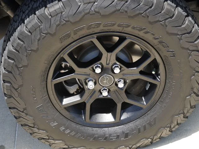 Used 2024 Gray Jeep Sport image 12