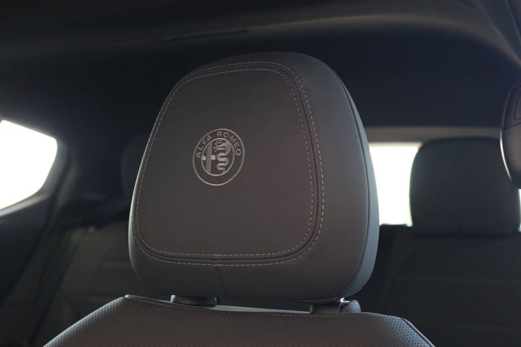 2025 Alfa Romeo Tonale Base - Photo 16