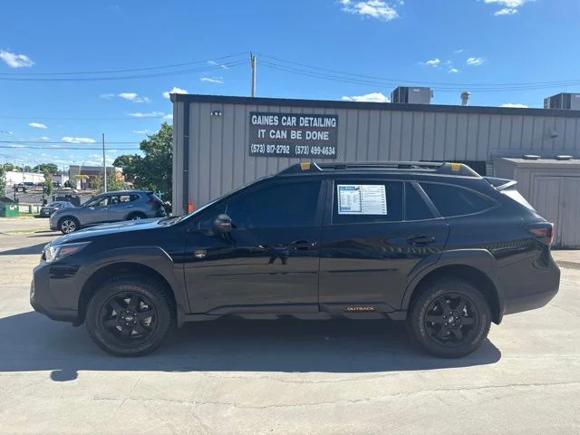 Used 2025 Black Subaru Wilderness image 4
