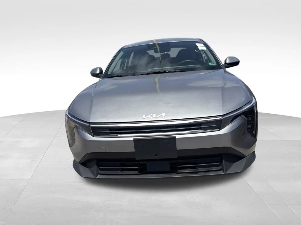 Used 2025 Gray Kia LXS image 7
