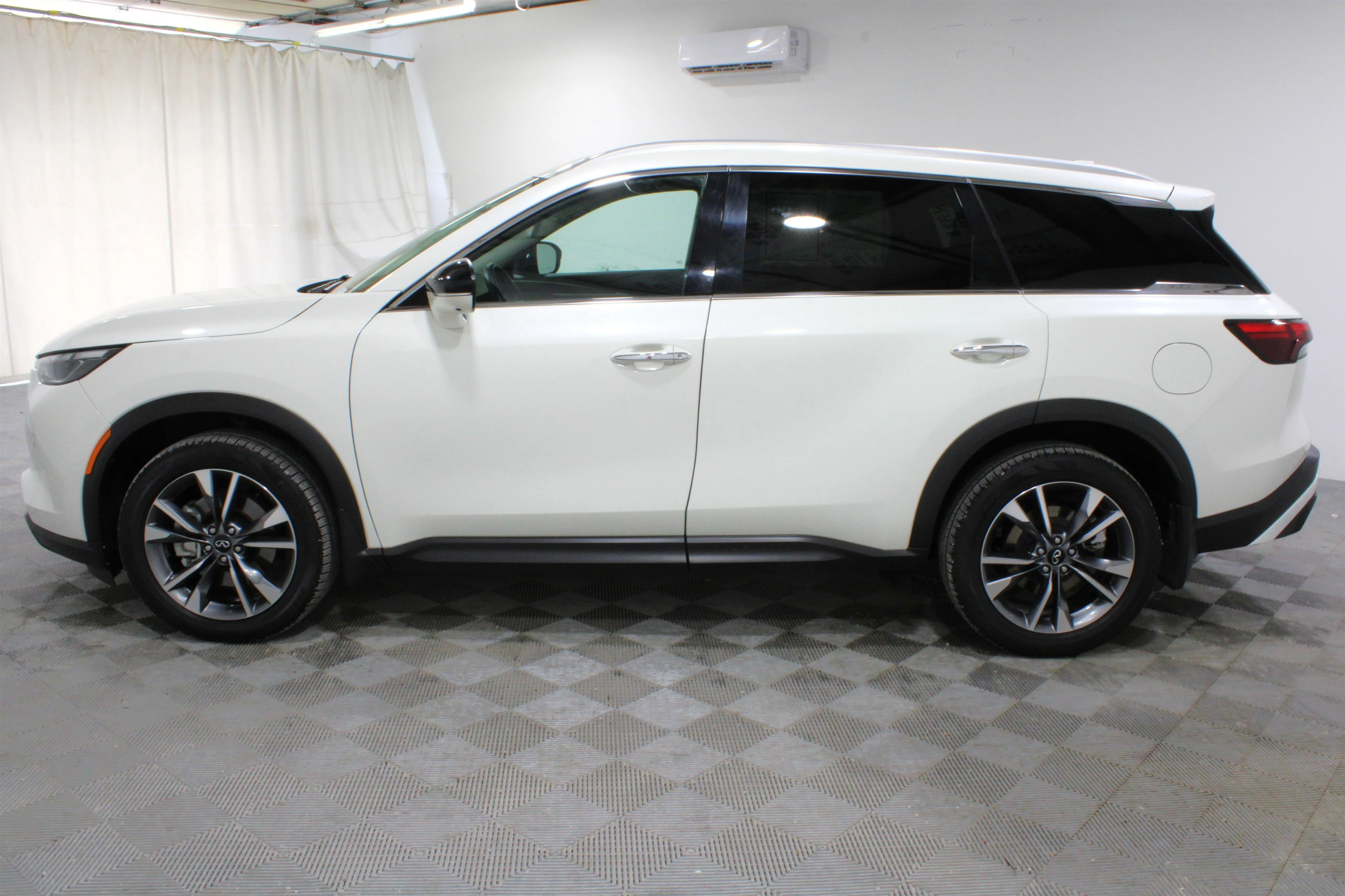 2023 INFINITI QX60 LUXE - Photo 33