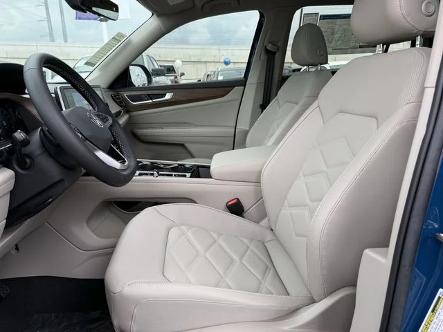 New 2026 Blue Volkswagen 2.0T SE w/Technology image 19