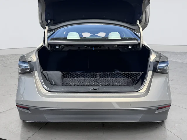 New 2026 Brown Nissan SL image 22