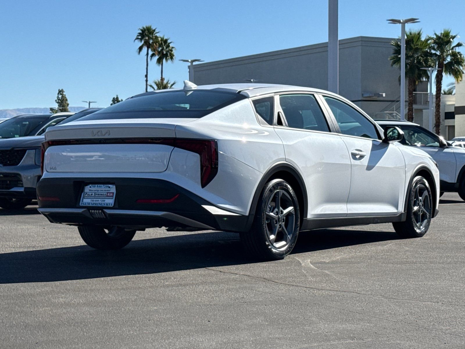 New 2026 Snow White Pearl Kia LXS image 3