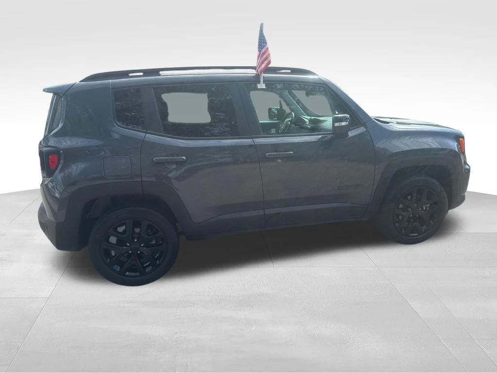 Used 2023 Gray Jeep Altitude image 24