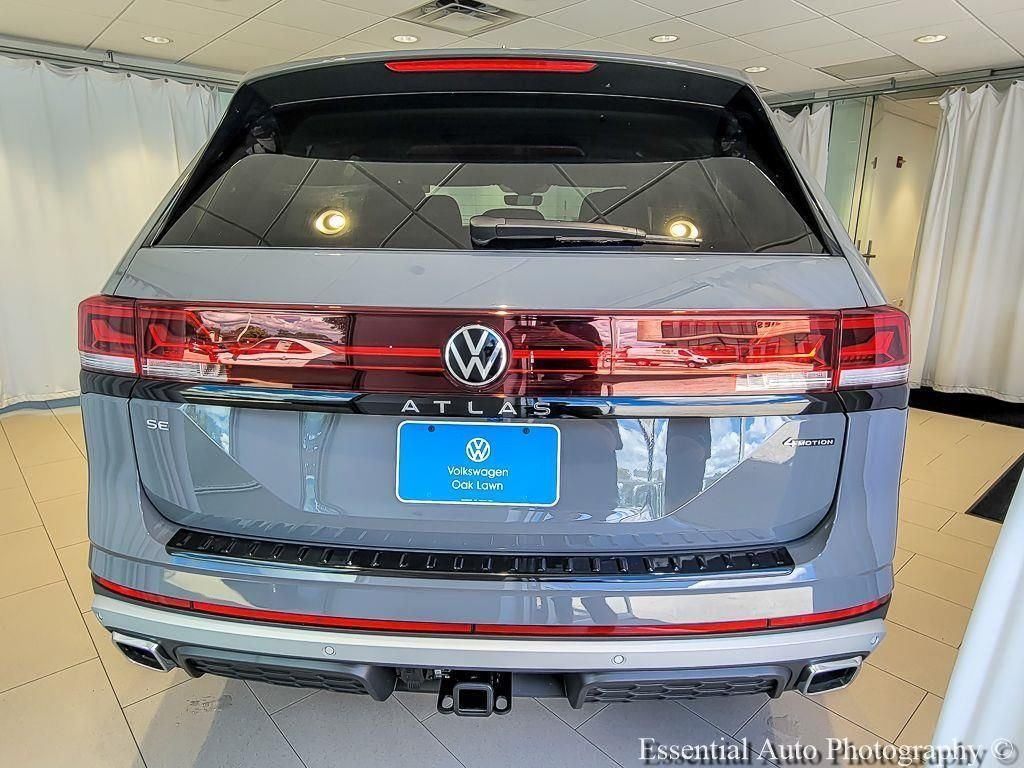 New 2026 Pure Gray Volkswagen 2.0T Peak Edition image 4