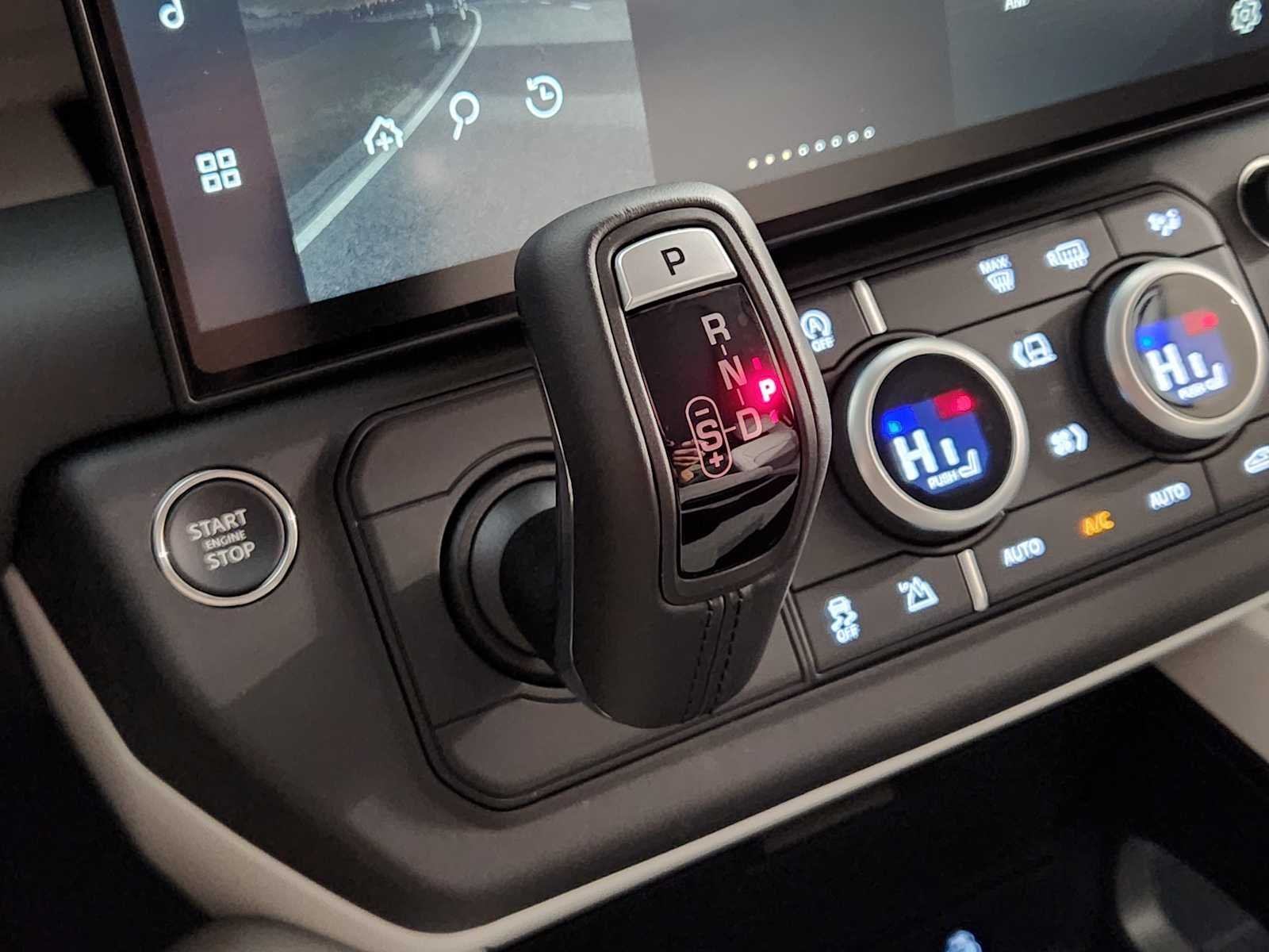 New 2026 Tasman Blue Land Rover X-Dynamic SE image 20