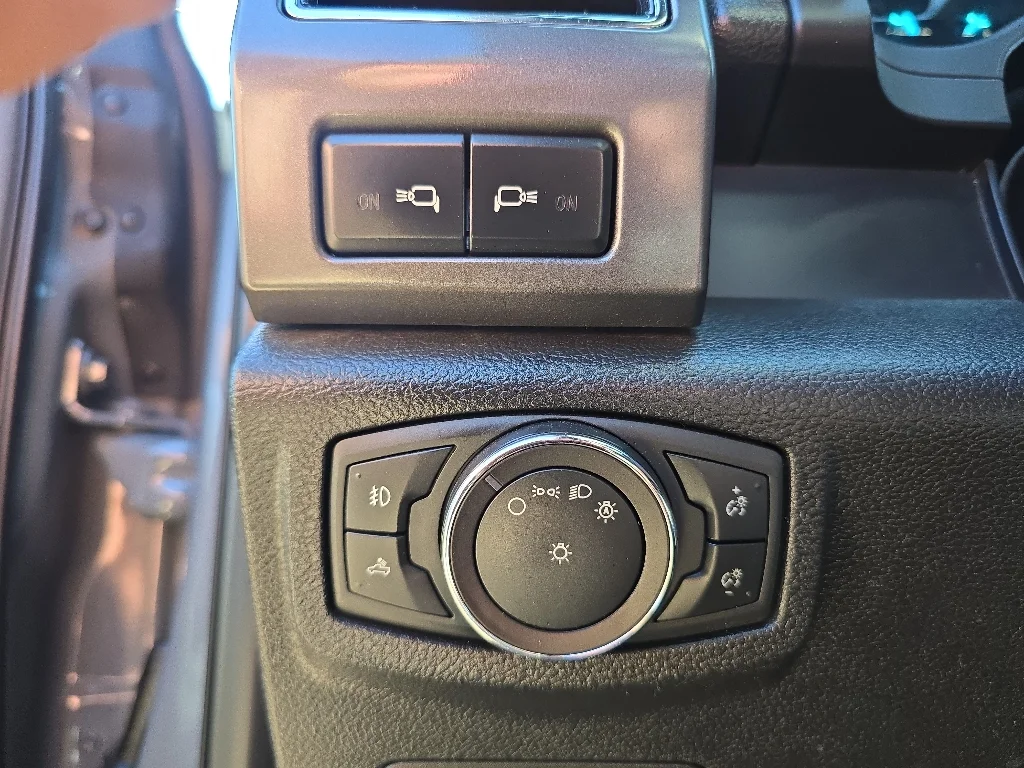 Used 2019  Ford XLT image 14