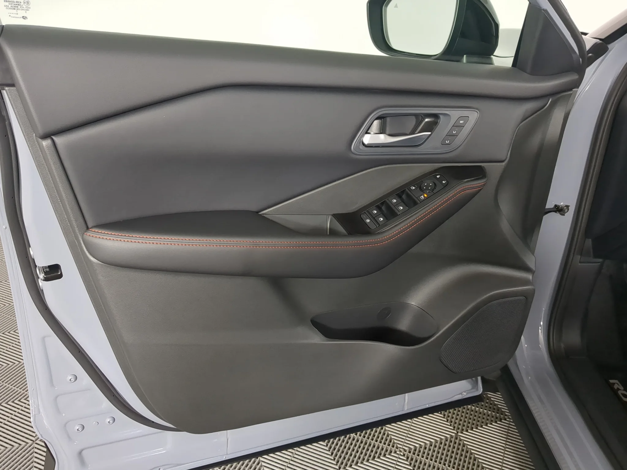 New 2027 Boulder Gray Pearl Nissan Rock Creek image 11