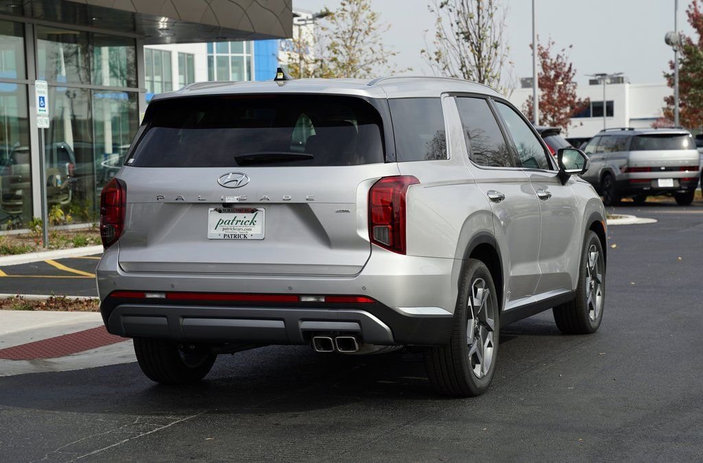 Certified Used 2025 Typhoon Silver Hyundai Limited image 4