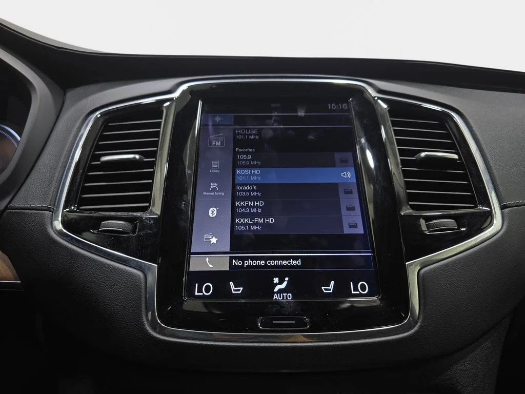 Used 2017 Gray Volvo T8 Inscription image 22