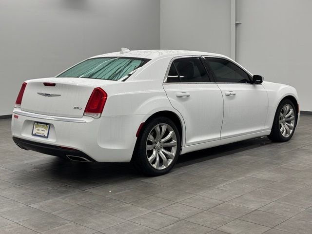 Used 2018 Chrysler 300 Touring with VIN 2C3CCAAG1JH338174 for sale in Murray, KY