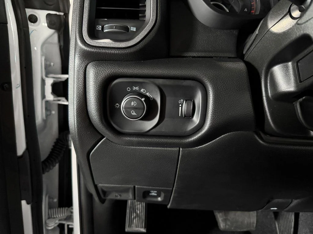 New 2025 White Ram Tradesman image 27