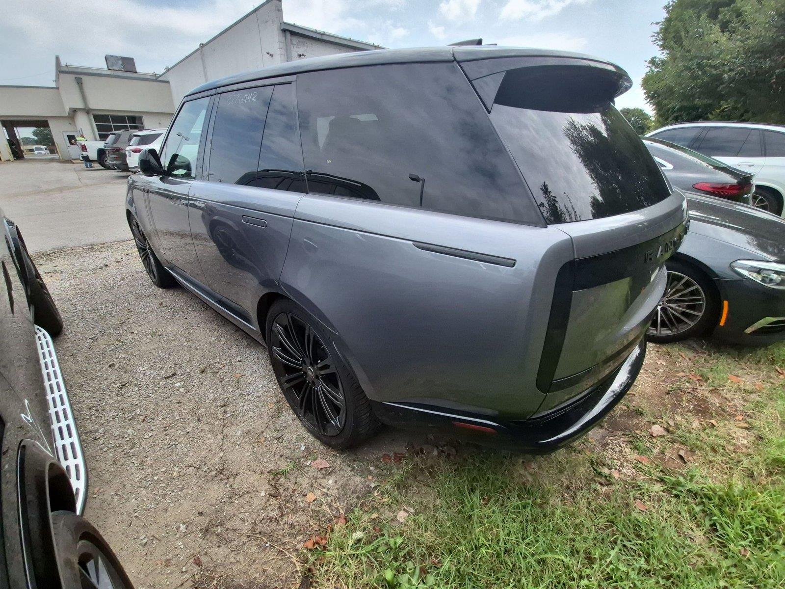 Used 2023 Eiger Grey Metallic Land Rover Autobiography image 3