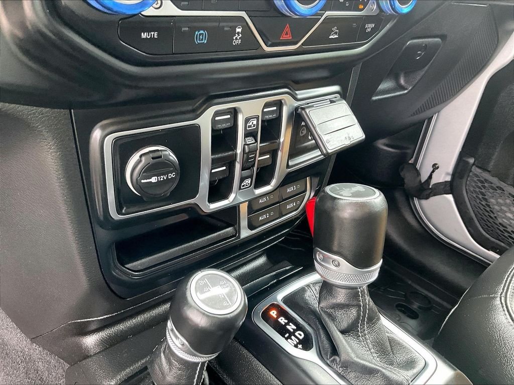 Used 2023 Silver Jeep Sahara 4xe image 25