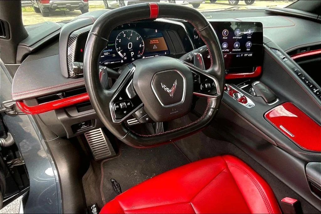 Used 2020 Gray Chevrolet Stingray image 7